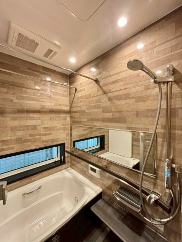 杉並区和田１丁目戸建の浴室