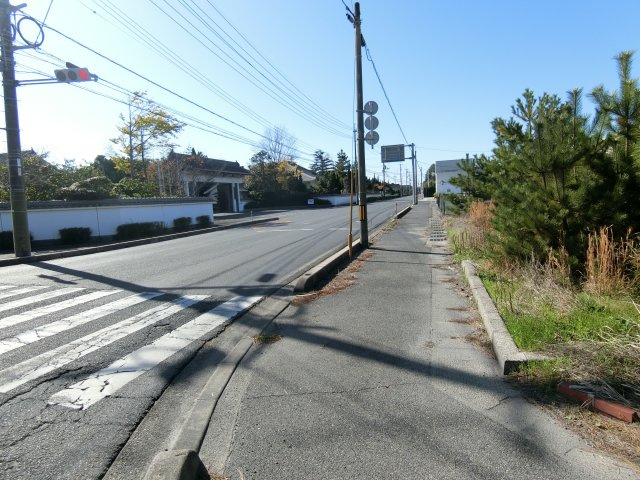 大篠津売土地の前面道路含む現地写真