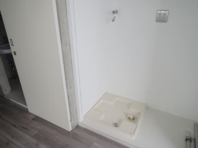 川崎市多摩区菅稲田堤２丁目の賃貸マンションの設備|洗濯機置場室内（他室参照）