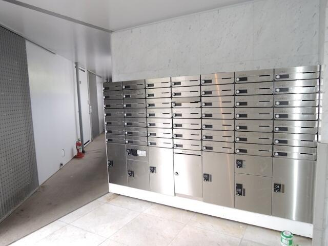 川崎市多摩区菅稲田堤２丁目の賃貸マンションのその他共用部分|集合ポスト