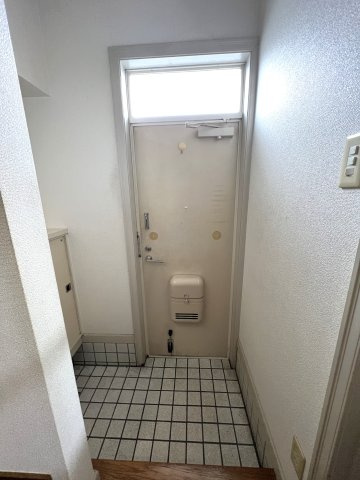 プレステージ小原の玄関