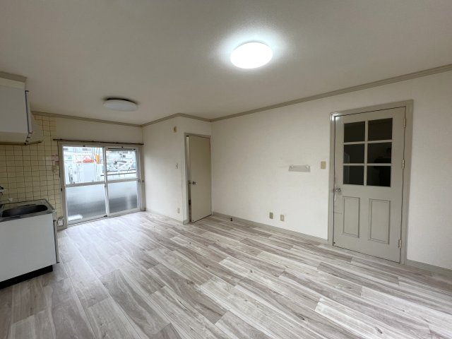 プレステージ小原の居間・リビング