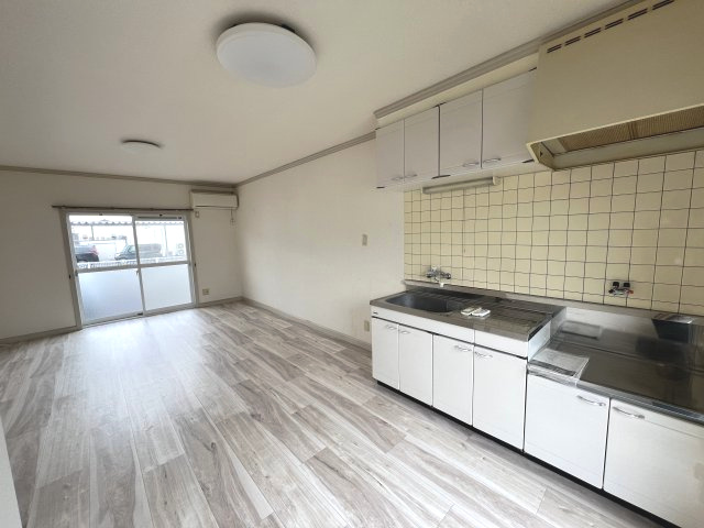 プレステージ小原の居間・リビング