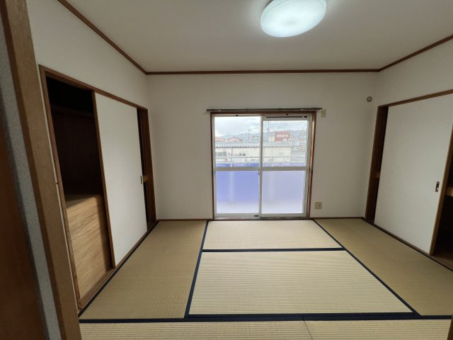 プレステージ小原の和室