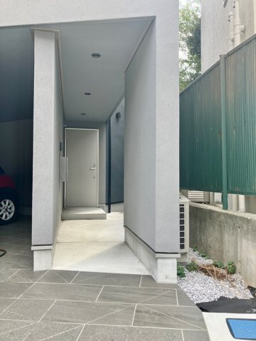 松原戸建のエントランス|毎日通るエントランスはこのようになっています