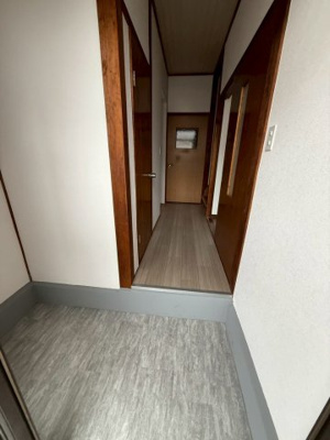 【玄関】 | 【プレイワーク二田町】松ノ浜駅まで歩6分・昭和47年建築・北西角地 | 毎日通る玄関はこちらです