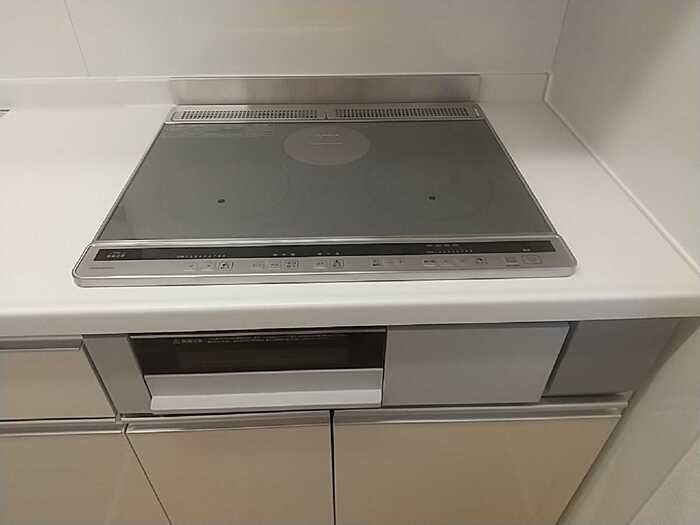 町田市能ヶ谷４丁目のアパートのキッチン