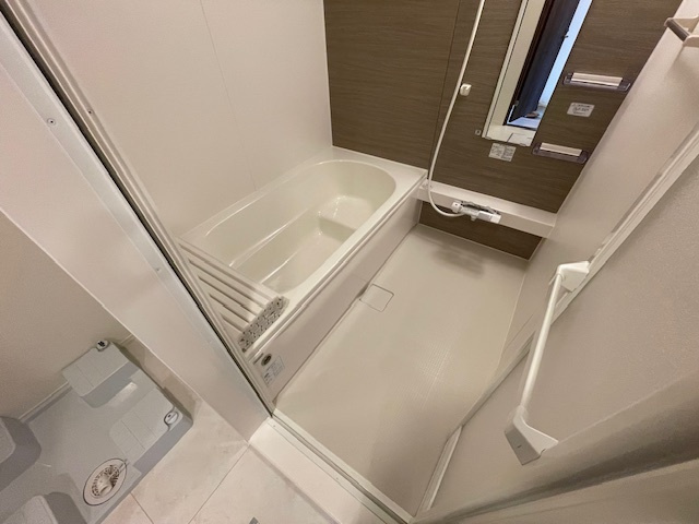 町田市能ヶ谷４丁目のアパートの浴室