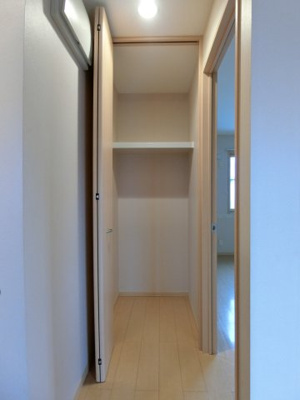 【収納】 | プラシードM | イメージ201号室の写真（反転あり）