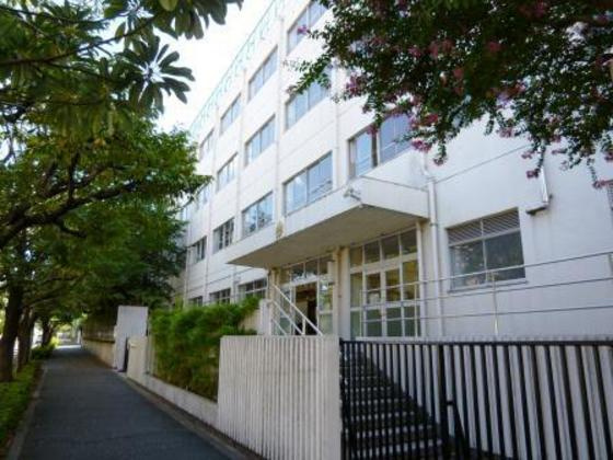 ソレイユ駒沢の周辺|中学校「世田谷区立駒沢中学校まで962ｍ」