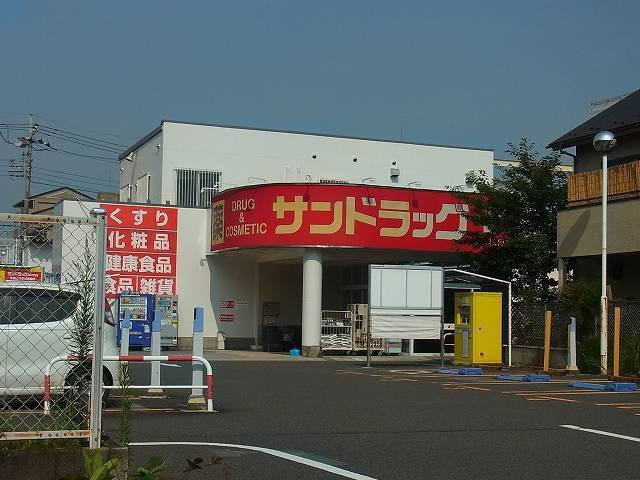 アウラティエの周辺|サンドラックまで1200m