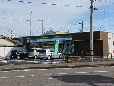 【周辺】 | ＤＫ　ＳＥＬＥＣＴ　ラフィネⅢ | ファミリーマート今治大新田店まで450m