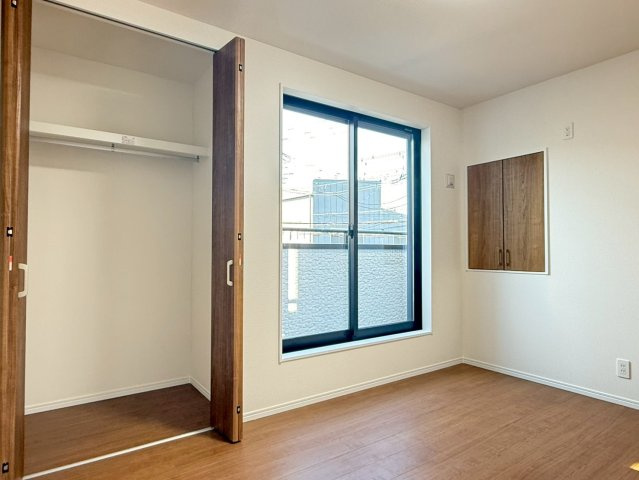 川口市芝宮根町　新築一戸建て　A号棟の寝室|ゆとりの広さです