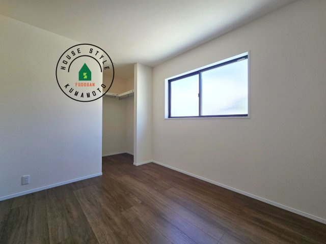 熊本市西区上代3丁目第1-4棟（2号棟）の洋室|採光良好な洋室は全居室、複層ガラスの遮熱効果と断熱効果で、一年中快適に過ごせます。