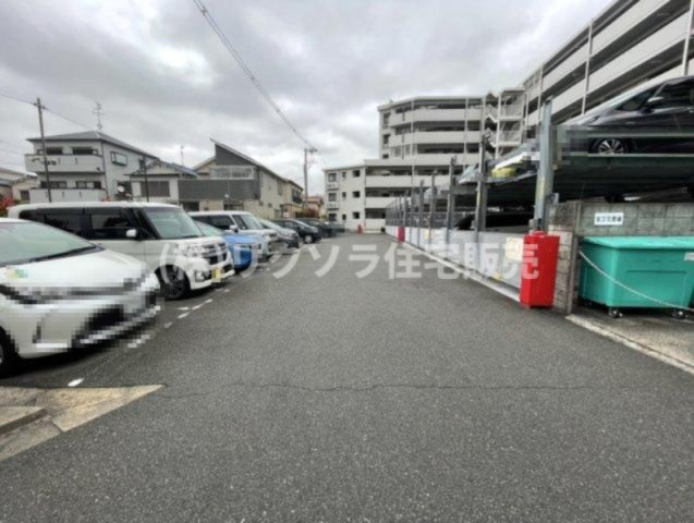 コスモ光善寺の駐車場|■物件内覧・資金計画相談・住宅ローン相談、リフォーム相談、お問合せ受付中■
※当日・翌日のご内覧、ご相談はお電話でのお問合せがスムーズです！