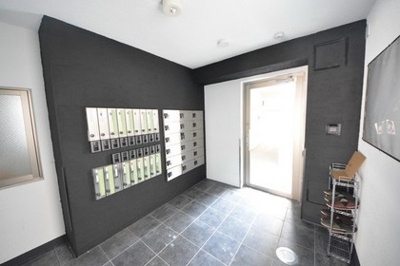 【エントランス】 | ミレニアス西荻 | メールボックス・宅配ボックス完備。