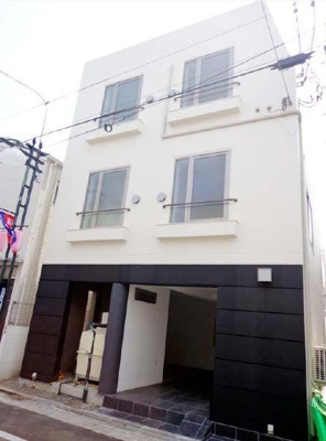 【外観】 | ミレニアス西荻 | 鉄筋コンクリート造のがっちりした建物。