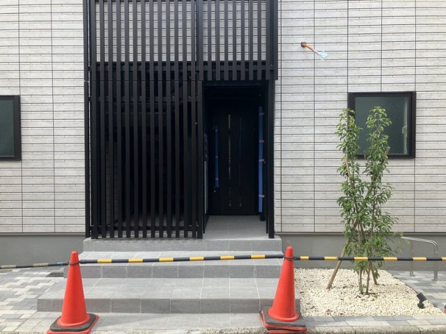 ＬＵＬＵ西尾久のエントランス|毎日通るエントランスはこのようになっています