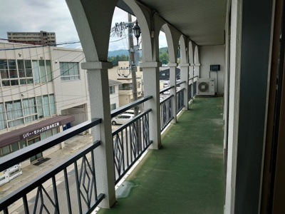 【設備】 | 岡谷市本町4丁目 中古ビル | 通路