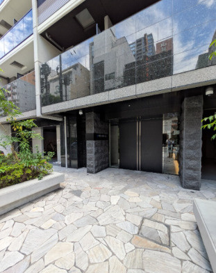 【エントランス】 | S-RESIDENCE堺筋本町Deux