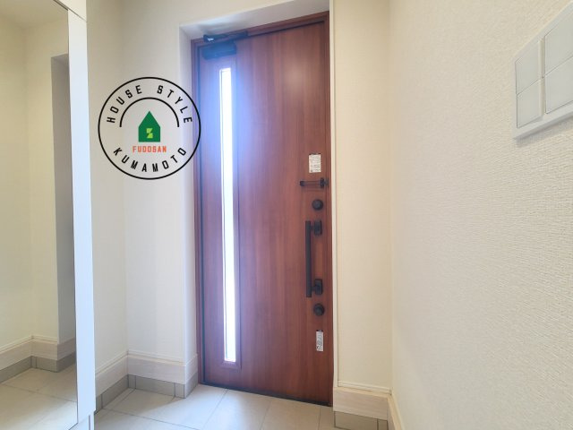 熊本市北区麻生田5丁目第1-2棟(1号棟)の内観：施工例|二重ロックでしっかり防犯対策ができます。