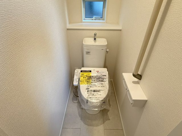 川口市芝宮根町　新築一戸建て　C号棟のトイレ|シンプルで使いやすいトイレです