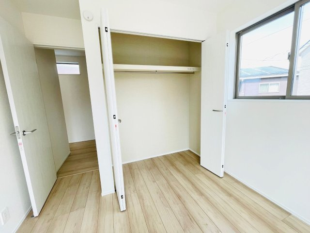 岡崎市本宿茜　新築分譲住宅　全1棟　A号棟の収納|豊富な数のクローゼットには、衣類、日用品、家族の思い出まで大切に保管できます♪