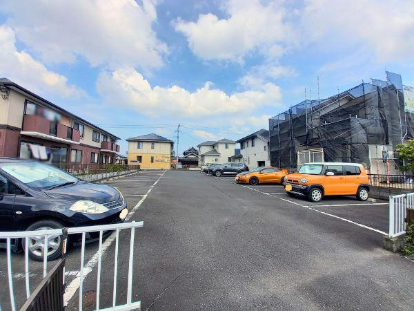 ロフティ羽屋の駐車場|駐車場です。