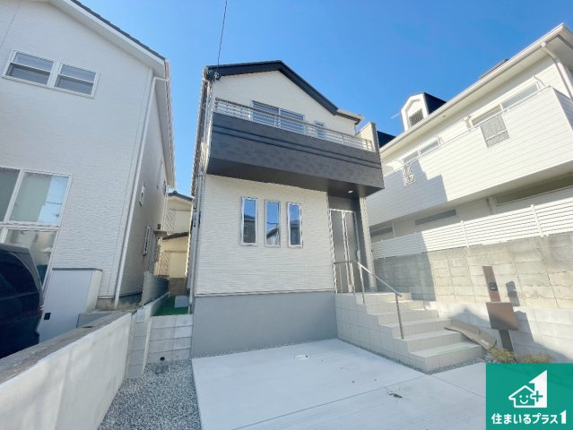 神戸市垂水区青山台　新築一戸建ての外観|お客様に長く安心して住んでいだだける事にこだわった家づくり！住んでからのアフターサービスにもしっかりと取り組んでいます！