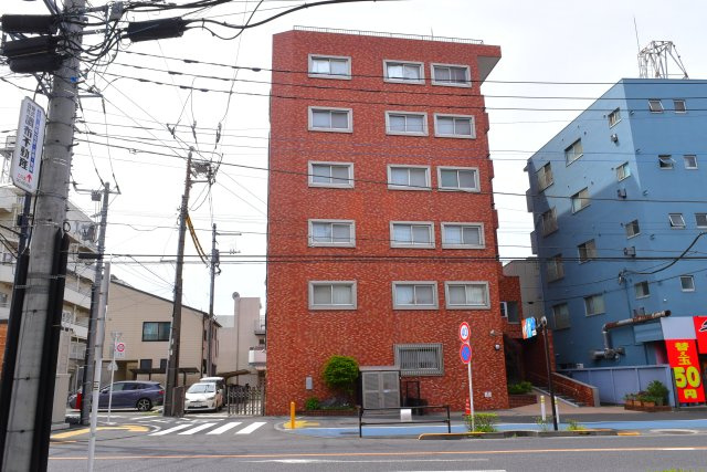 調布市小島町３丁目の中古マンションの外観
