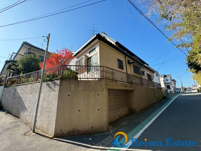 中古戸建　高座郡寒川町岡田4丁目の前面道路含む現地写真
