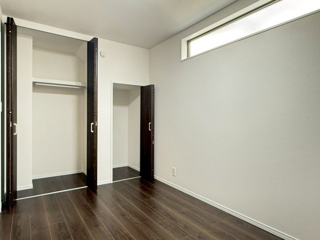 川口市芝宮根町　新築一戸建て　E号棟の収納|たっぷりとした収納スペースです