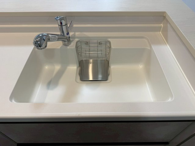 川口市芝宮根町　新築一戸建て　E号棟のその他|キッチンでお料理をお楽しみください