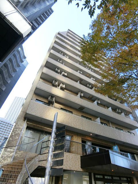 小田急コアロード西新宿