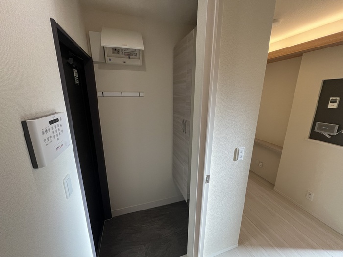 D-avance上六名Ⅱの玄関