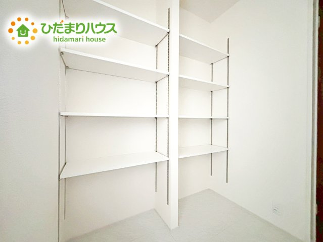【収納】 | 第1石岡市下林　新築戸建 | ゆったりとした洗面所には物入れを完備！タオルや洗剤をしまえます(^^)/
