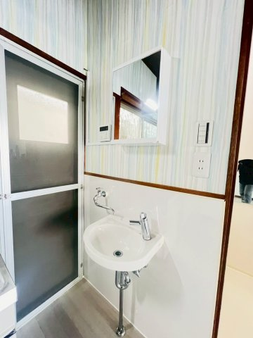 福田5丁目貸家の洗面所