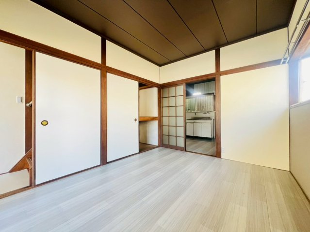 福田5丁目貸家の居間・リビング