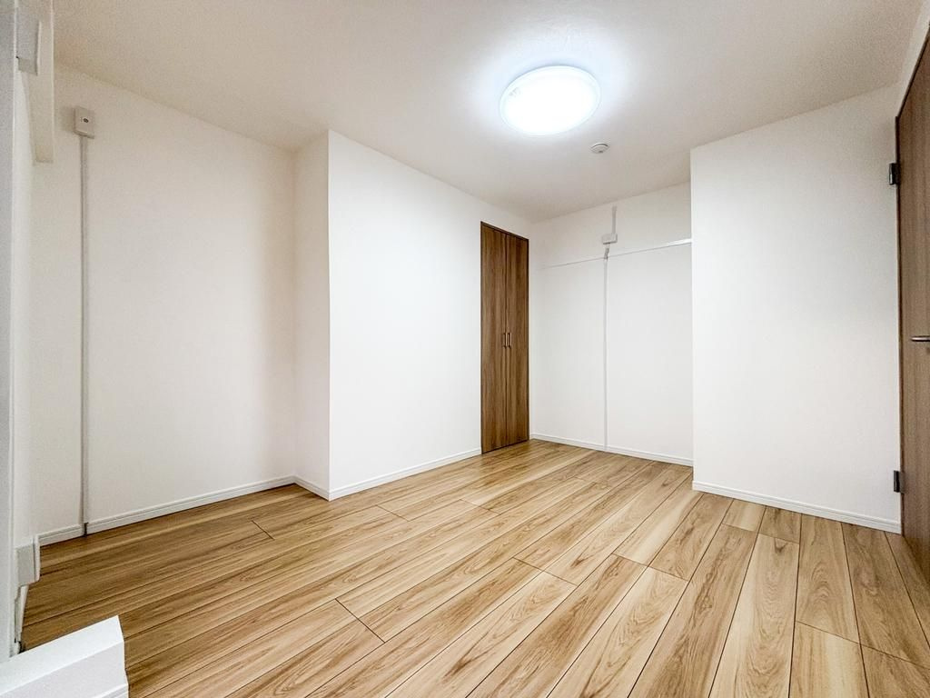 調布市染地３丁目の中古マンションの洋室