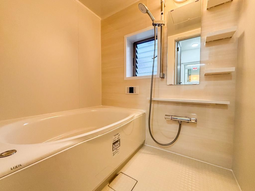 調布市染地３丁目の中古マンションの浴室