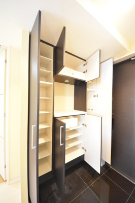 【玄関】 | ライオンズタワー神戸旧居留地