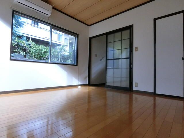 パインハイツの寝室