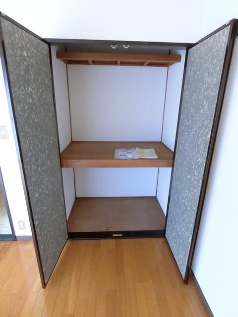 パインハイツの収納