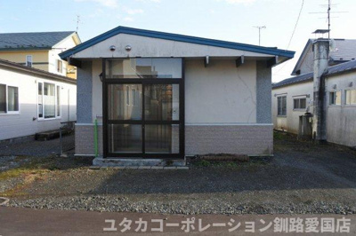 【外観】 | 興津4丁目91-185、187売家 | 小学校も徒歩圏にあり、お子様がいても安心☆