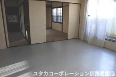 【居間・リビング】 | 興津4丁目91-185、187売家