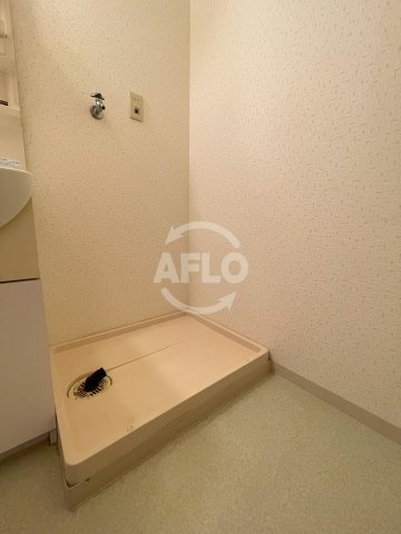 サンディグノ帝塚山　東粉浜小学校区の洗面所|サンディグノ帝塚山　洗濯機置き場