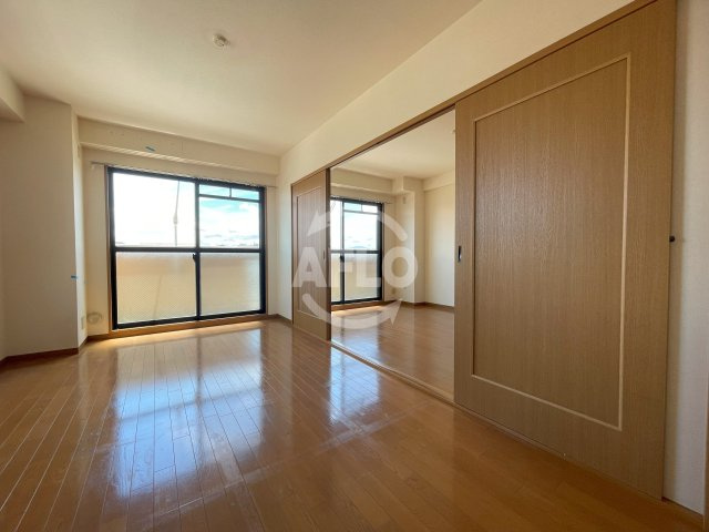 サンディグノ帝塚山　東粉浜小学校区の居間・リビング|サンディグノ帝塚山　リビング