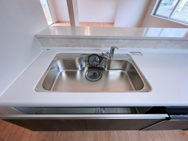 読谷村高志保　外国人住宅のキッチン