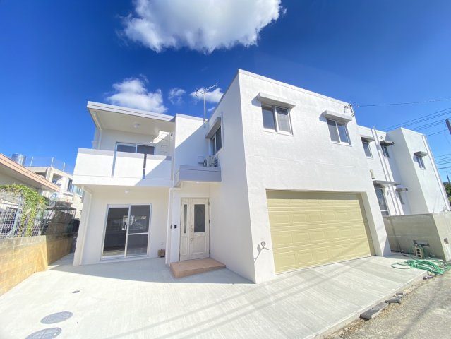 読谷村高志保　外国人住宅