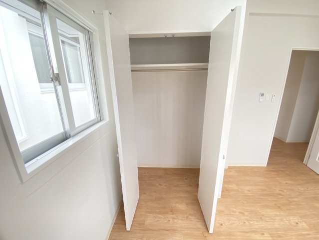 読谷村高志保　外国人住宅の収納